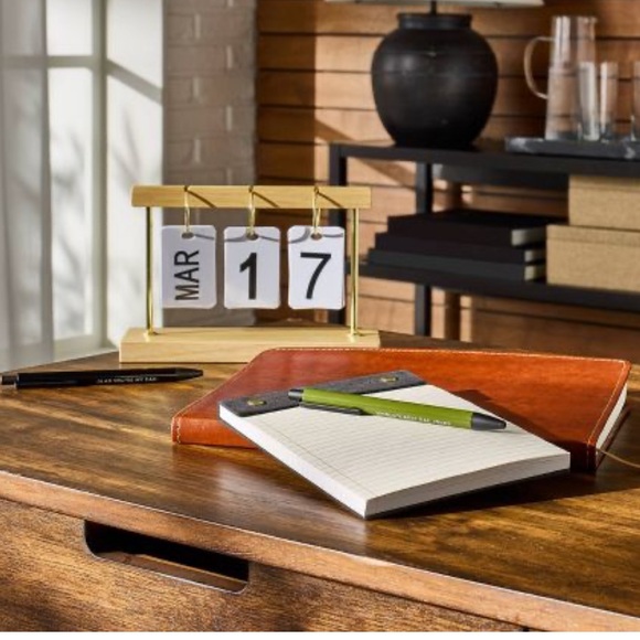 Threshold Wood Flip Calendar - Picture 3 of 8